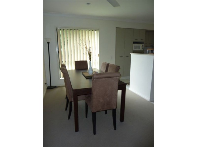 4 Schneid Street, Mudgeeraba QLD 4213