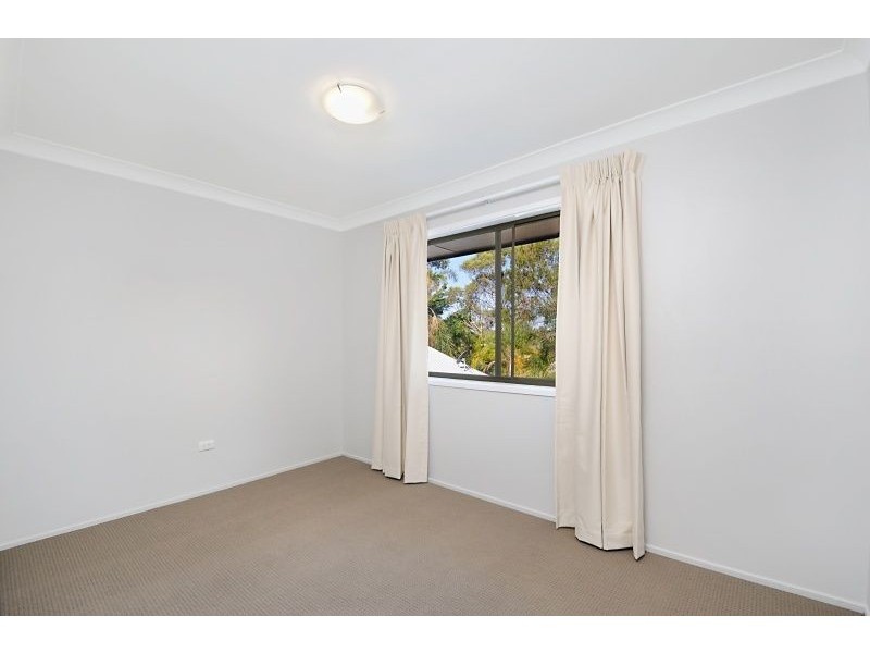 2/168 Whiting Street, Labrador QLD 4215