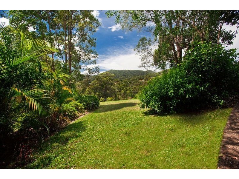 15 Aylesham Drive, Bonogin QLD 4213