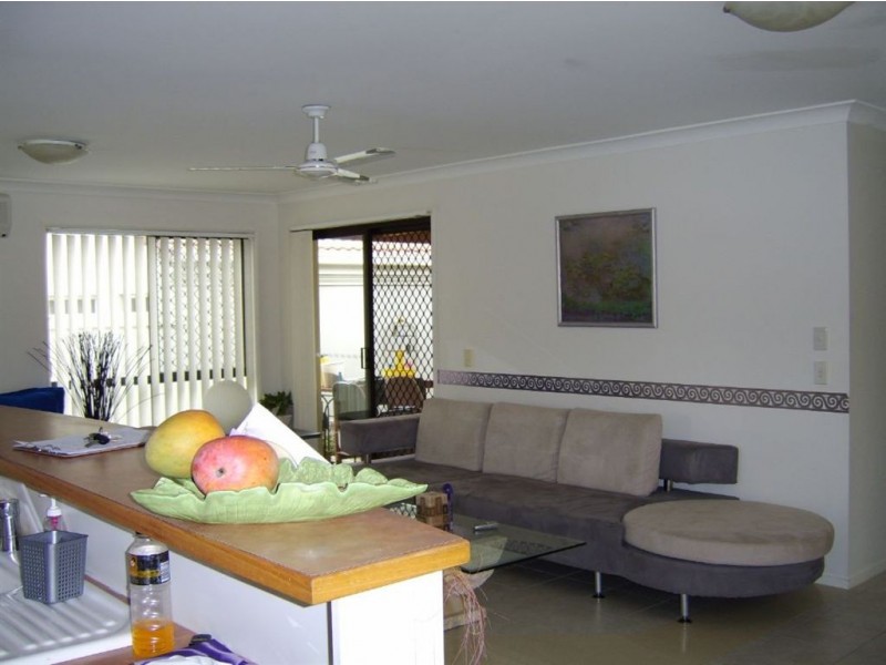 110/2 Langport Parade, Mudgeeraba QLD 4213