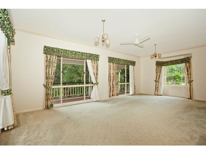 15 Aylesham Drive, Bonogin QLD 4213