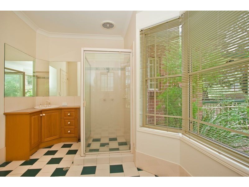 15 Aylesham Drive, Bonogin QLD 4213