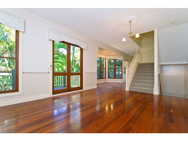 4 Alkira Way, Worongary QLD 4213