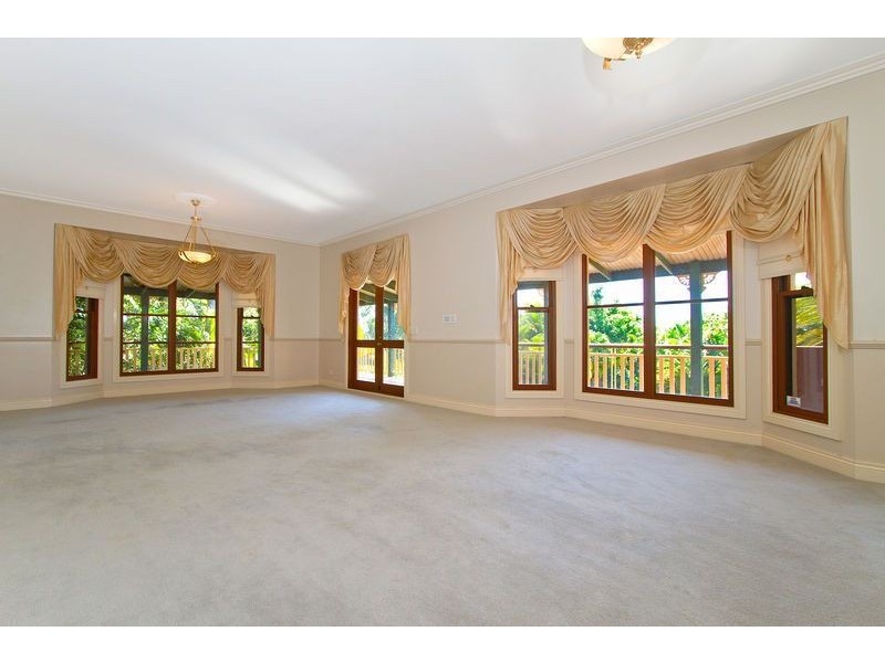 4 Alkira Way, Worongary QLD 4213