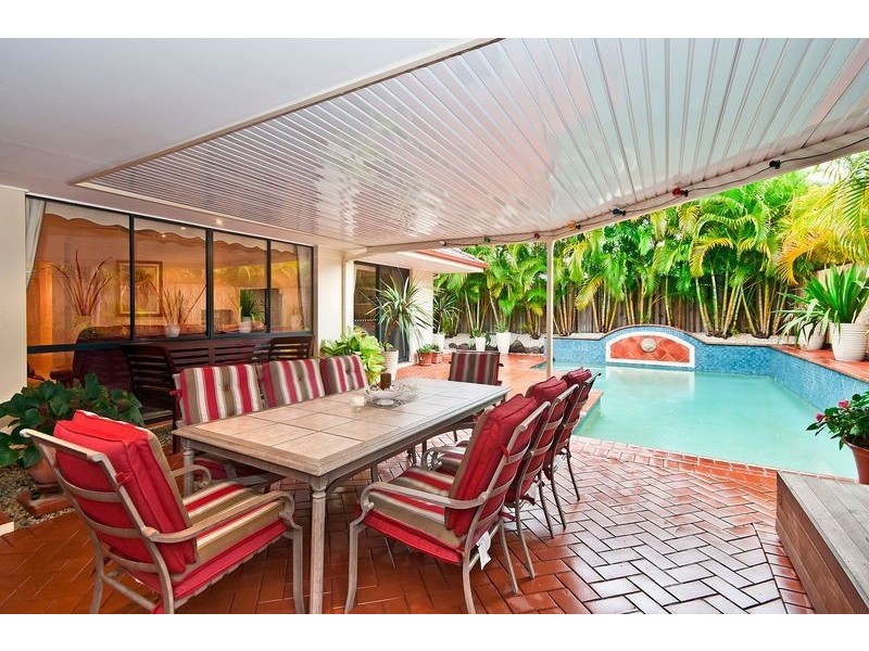 6 Pine Valley Drive, Robina QLD 4226