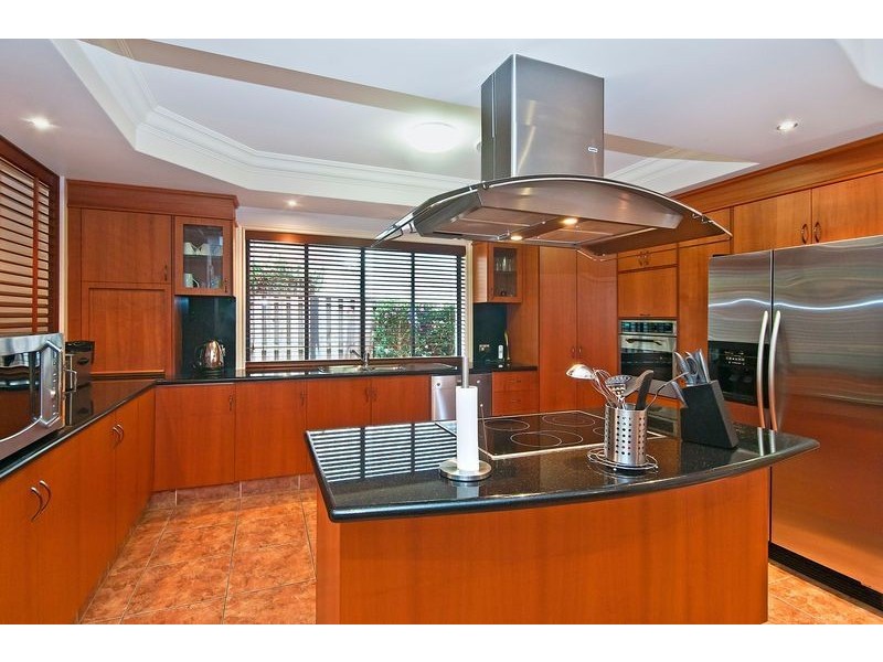 6 Pine Valley Drive, Robina QLD 4226