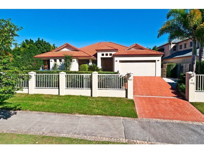 6 Pine Valley Drive, Robina QLD 4226