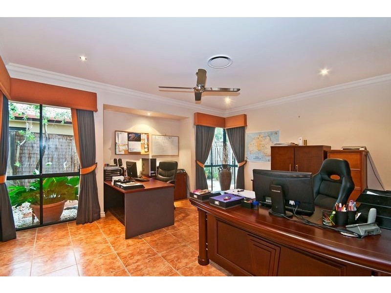 6 Pine Valley Drive, Robina QLD 4226