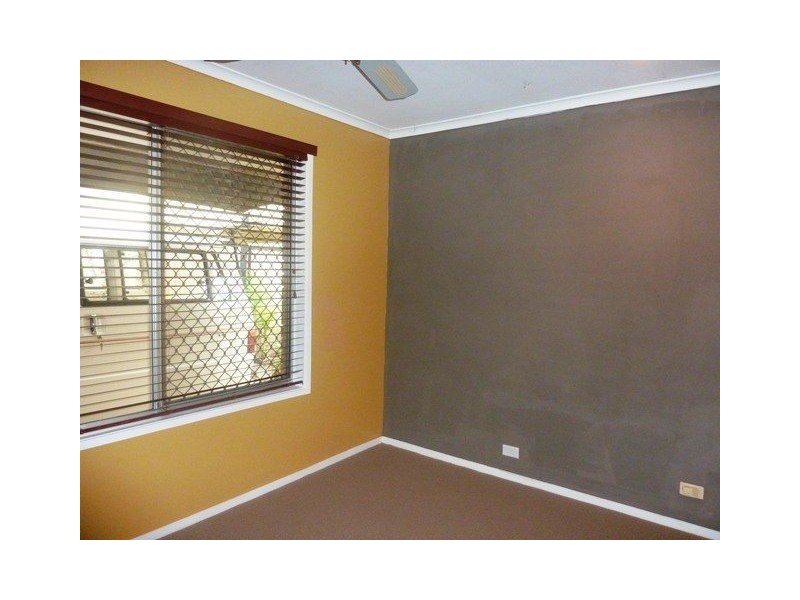 4 Tomanbil Terrace, Ashmore QLD 4214