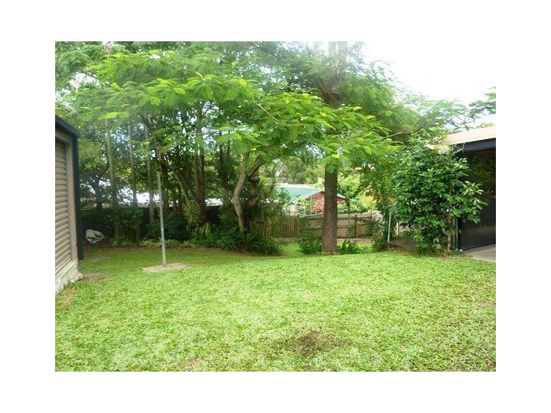 4 Tomanbil Terrace, Ashmore QLD 4214