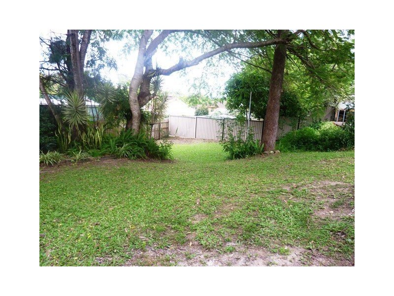 4 Tomanbil Terrace, Ashmore QLD 4214