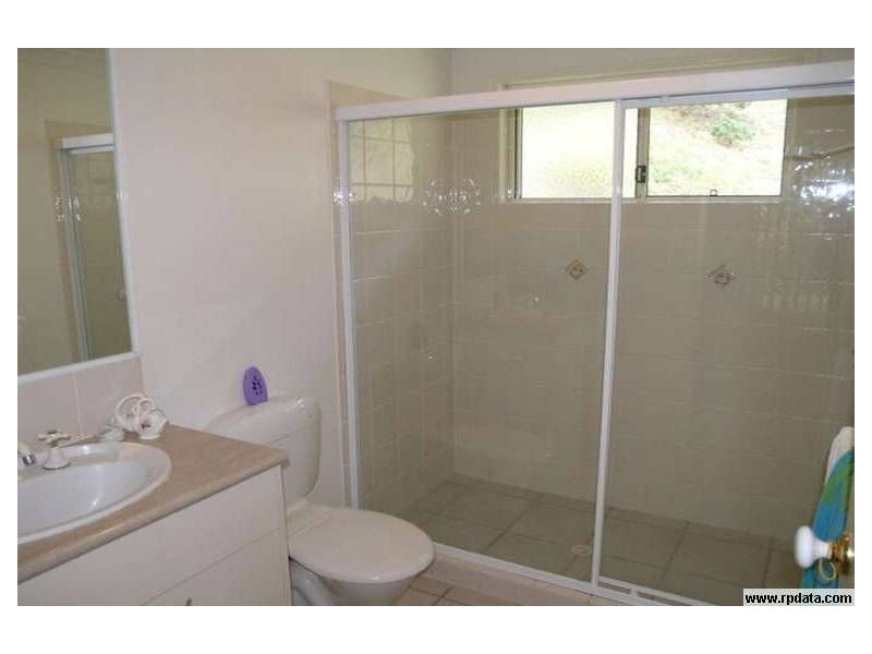 2 Roxby Court, Mudgeeraba QLD 4213