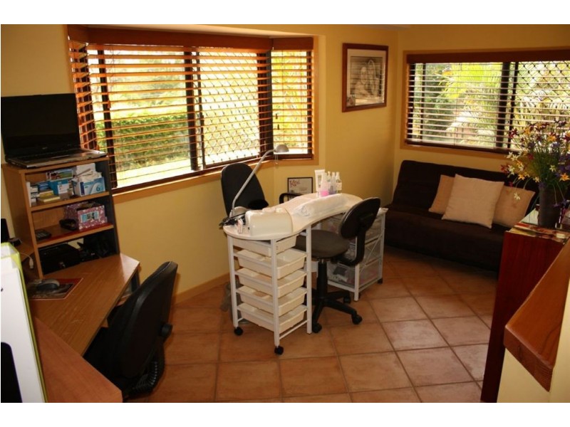 36 Moonbeam Parade, Mudgeeraba QLD 4213