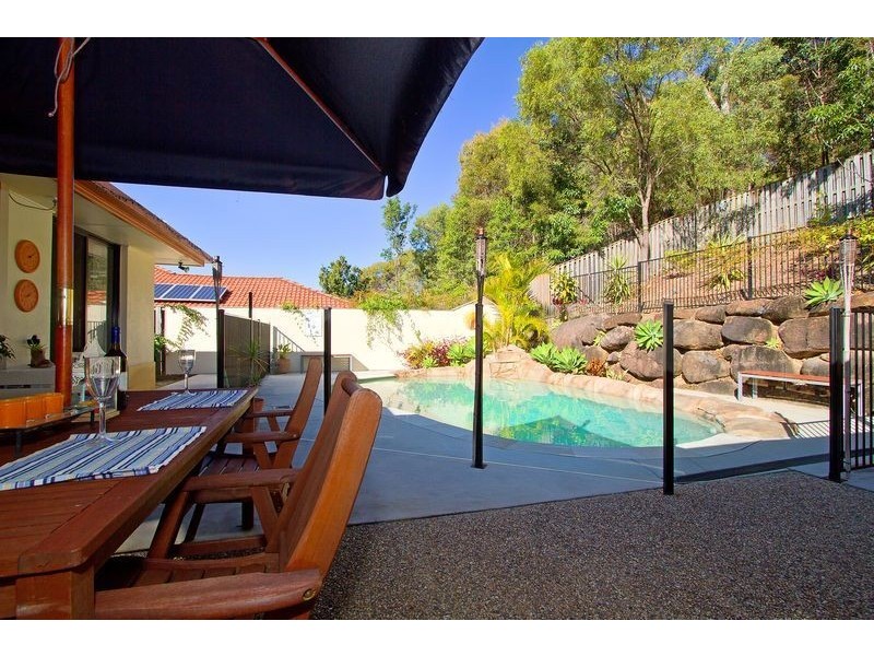 16 Bedford Crescent, Mudgeeraba QLD 4213