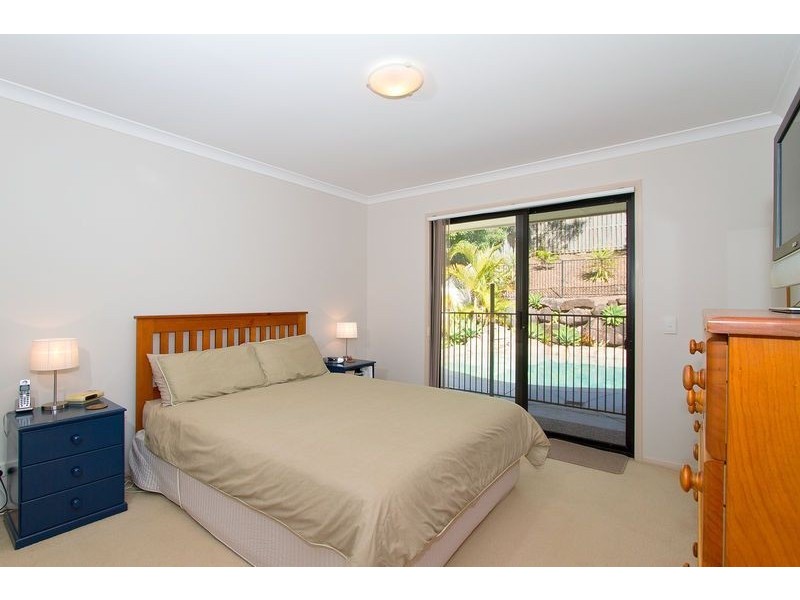 16 Bedford Crescent, Mudgeeraba QLD 4213
