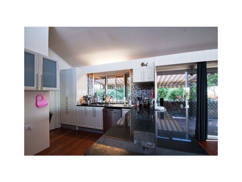 24 Glenrowan Drive, Tallai QLD 4213