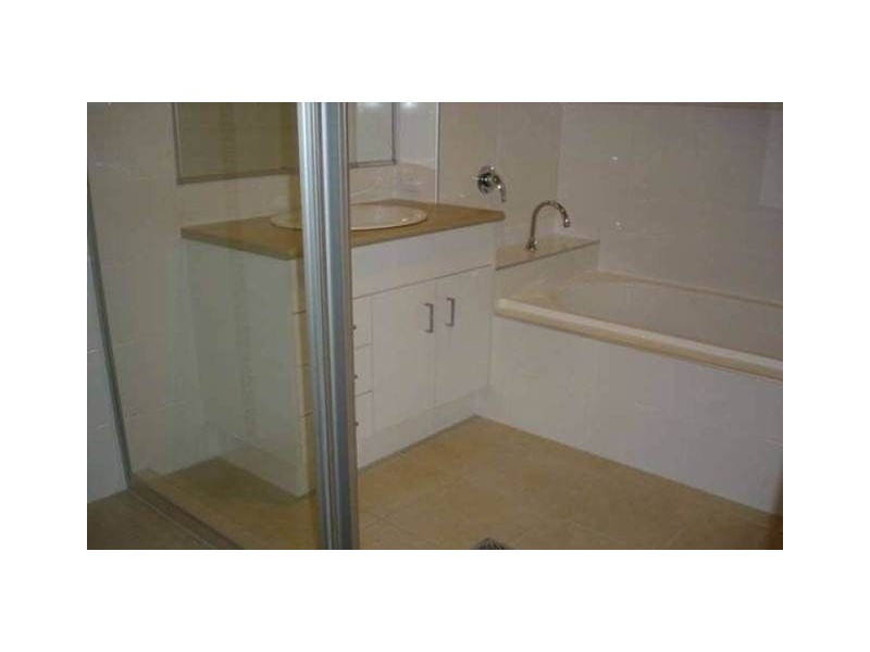 13/5 Faculty Court, Mudgeeraba QLD 4213