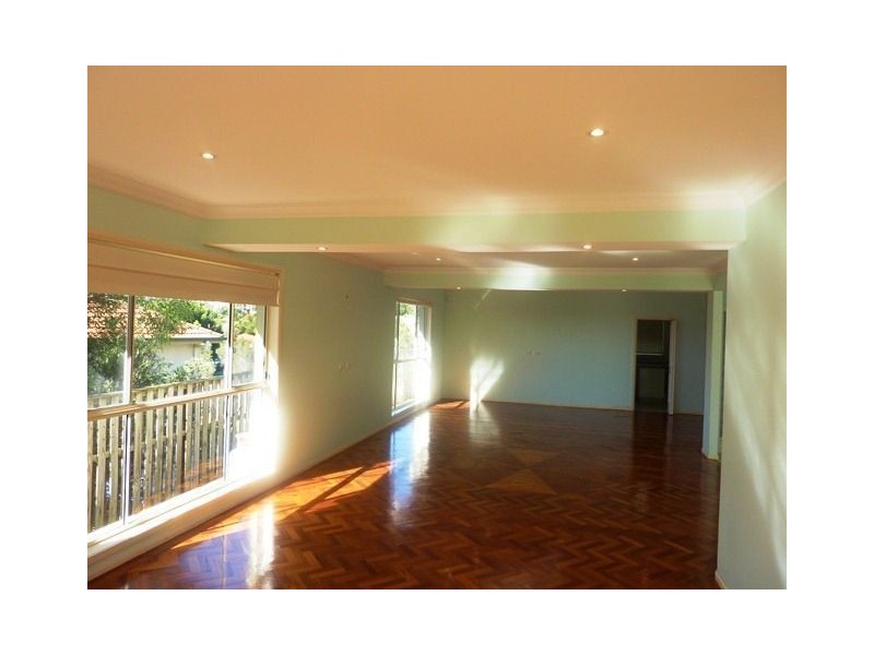 42 Langport Parade, Mudgeeraba QLD 4213