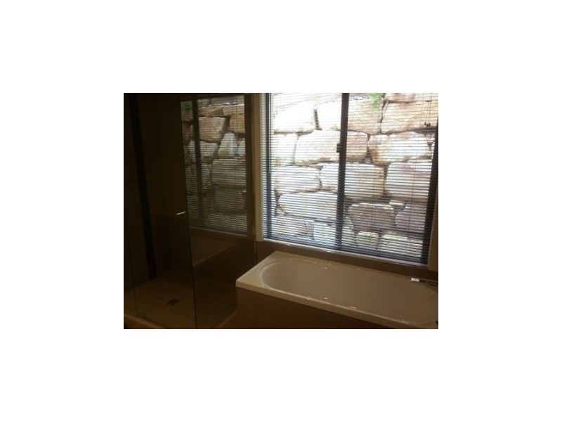 1 Jackaroo Crescent, Gilston QLD 4211