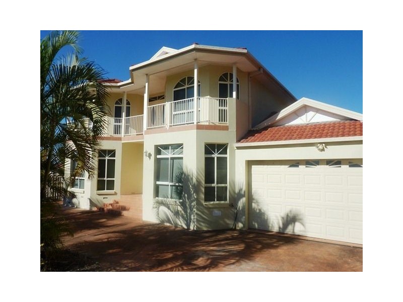 42 Langport Parade, Mudgeeraba QLD 4213