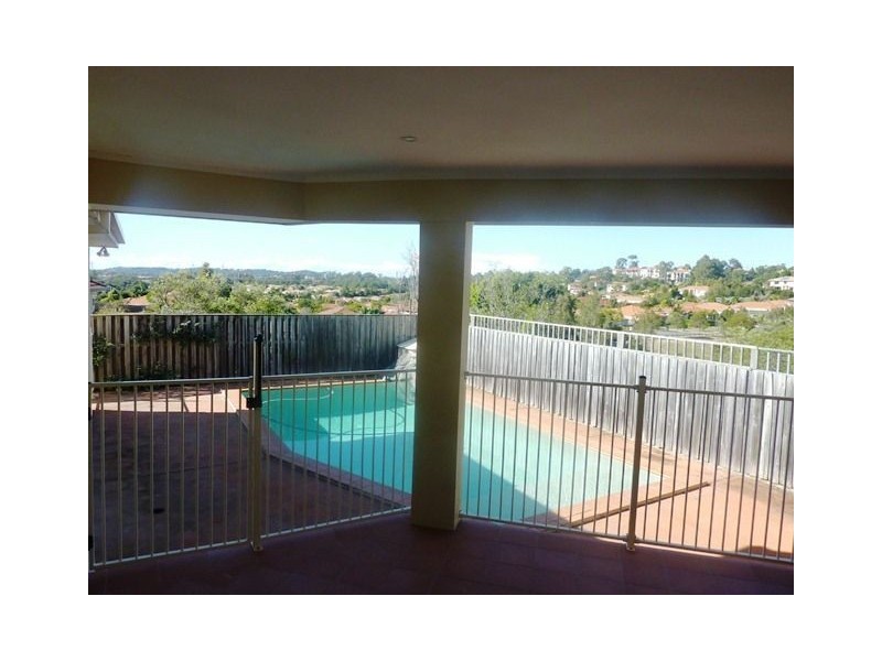 42 Langport Parade, Mudgeeraba QLD 4213