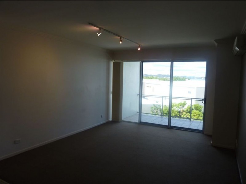 19/195 Varsity Pde, Varsity Lakes QLD 4227