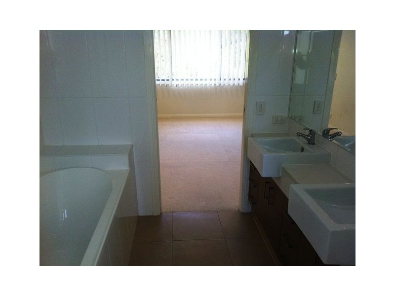 16/17 Great Southern Drive, Robina QLD 4226