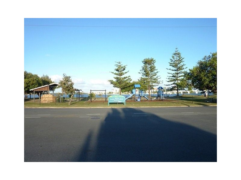 1/64 The Esplanade, Paradise Point QLD 4216
