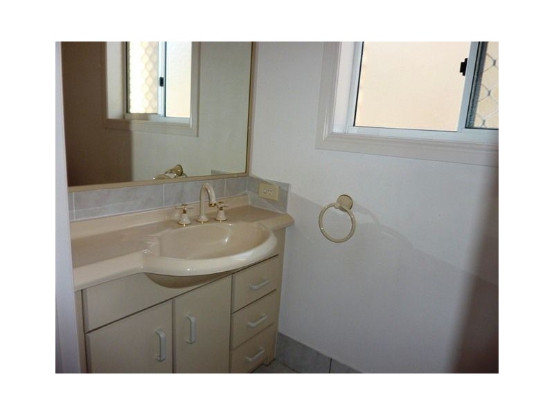 1/64 The Esplanade, Paradise Point QLD 4216