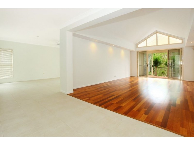 138 Easthill Drive, Robina QLD 4226