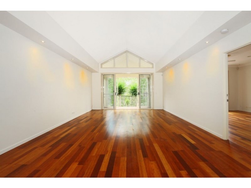 138 Easthill Drive, Robina QLD 4226