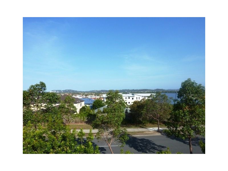 44/2 Geraldton Drive, Varsity Lakes QLD 4227