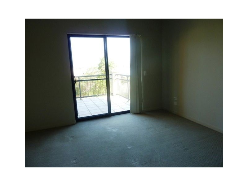 44/2 Geraldton Drive, Varsity Lakes QLD 4227