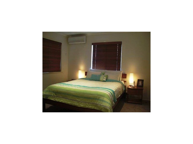 11 Ewan Street, Southport QLD 4215