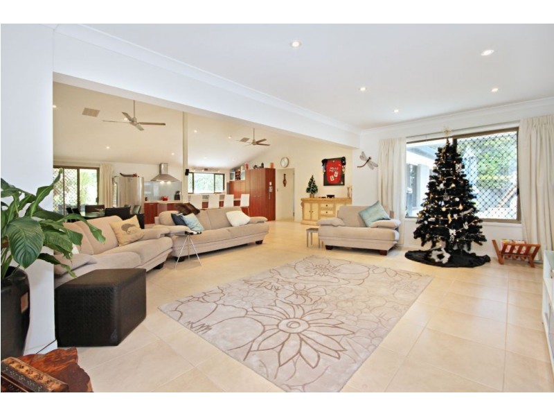 21 Gunsynd Drive, Mudgeeraba QLD 4213