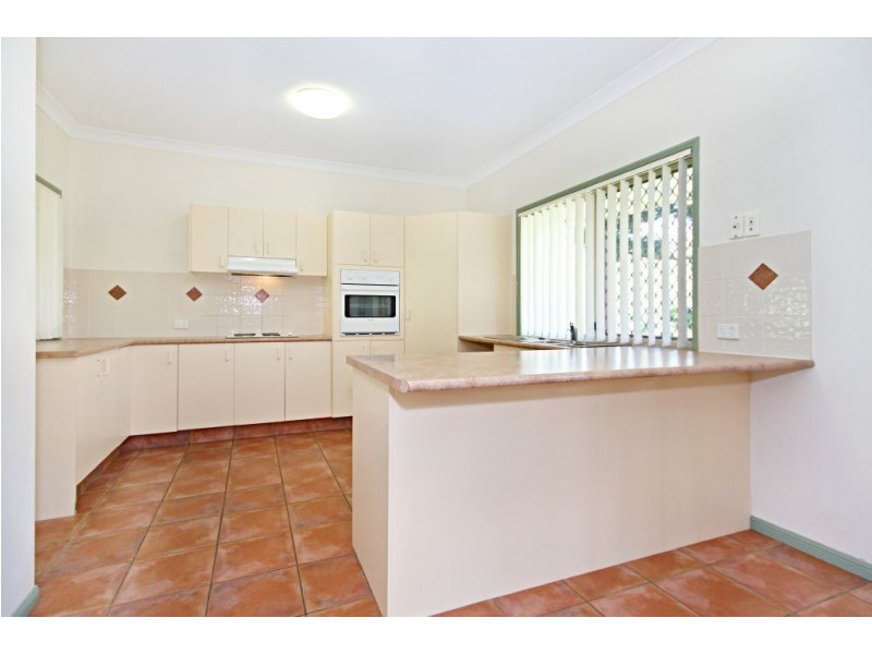 92 Waters Road, Bonogin QLD 4213