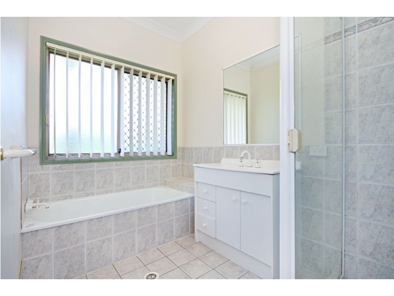 92 Waters Road, Bonogin QLD 4213