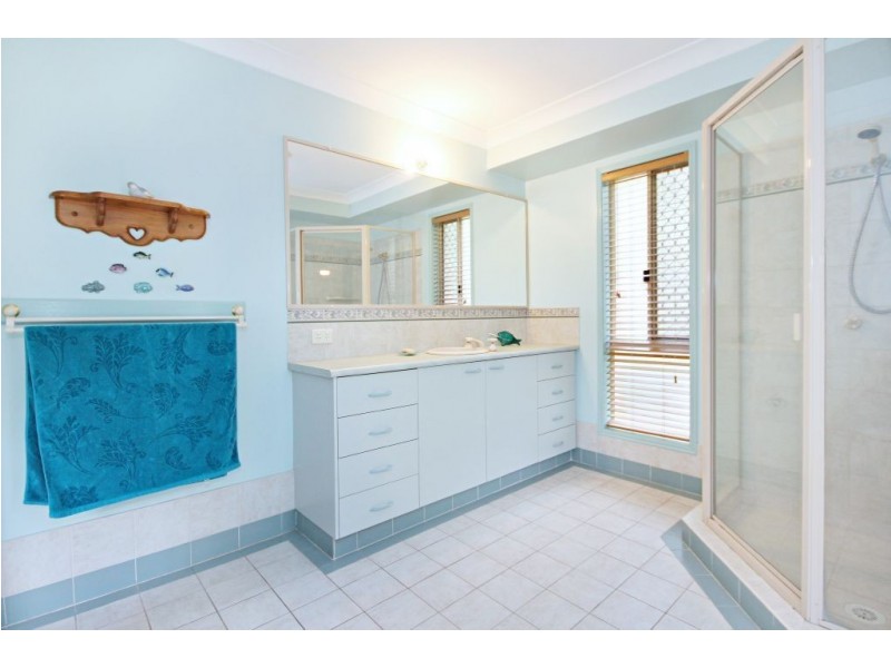 110 Gardenia Drive, Bonogin QLD 4213