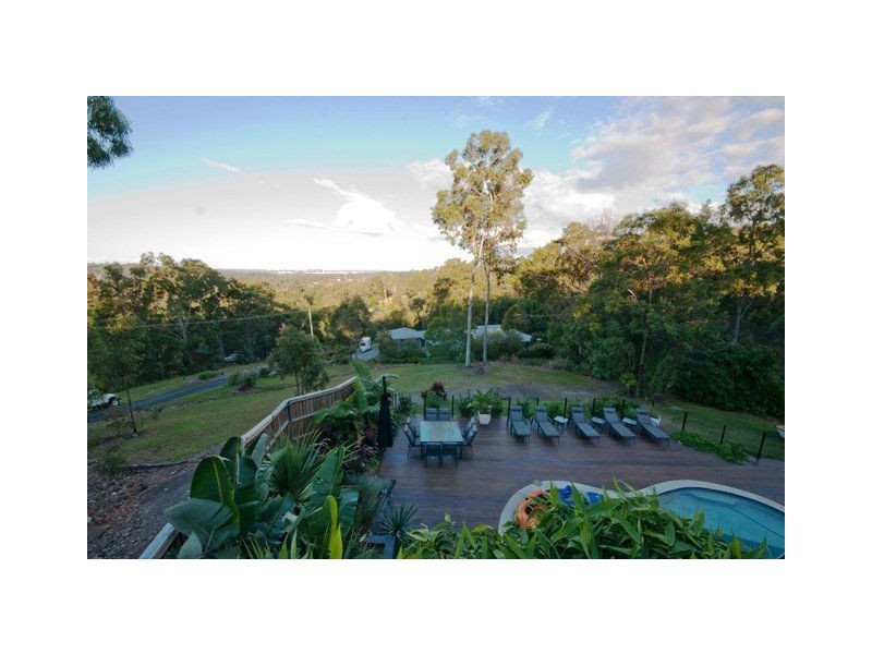 24 Glenrowan Drive, Tallai QLD 4213
