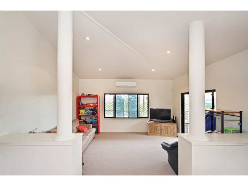 13 Broadview Place, Robina QLD 4226