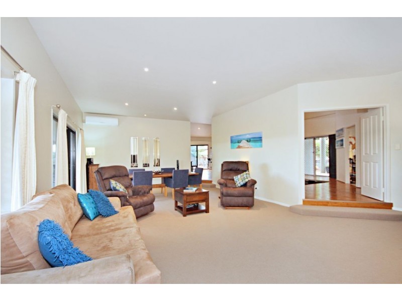 13 Broadview Place, Robina QLD 4226
