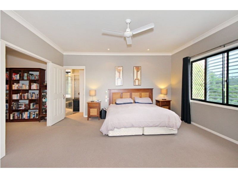 13 Broadview Place, Robina QLD 4226