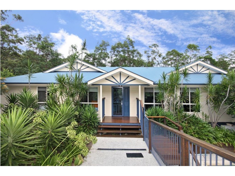 25 Lomatia Court, Bonogin QLD 4213