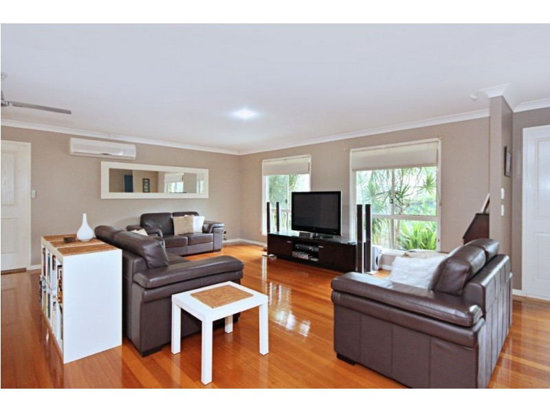25 Lomatia Court, Bonogin QLD 4213