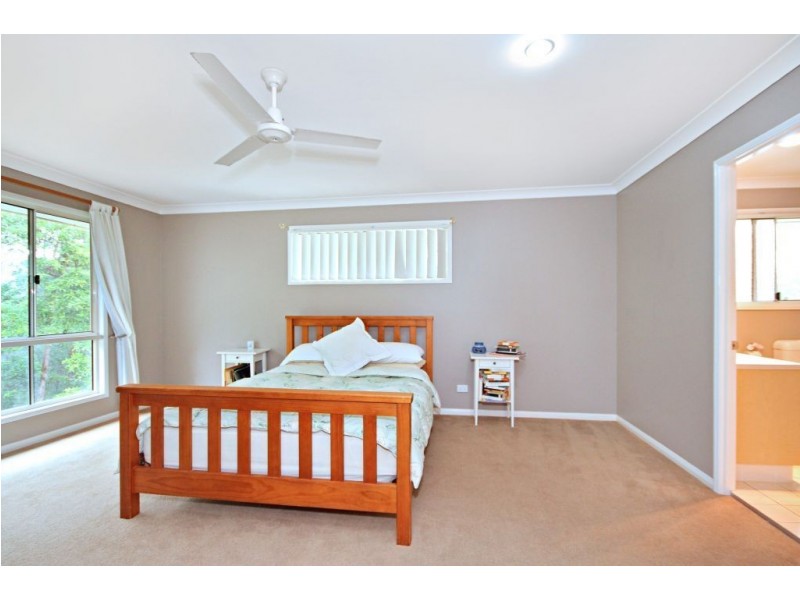 25 Lomatia Court, Bonogin QLD 4213