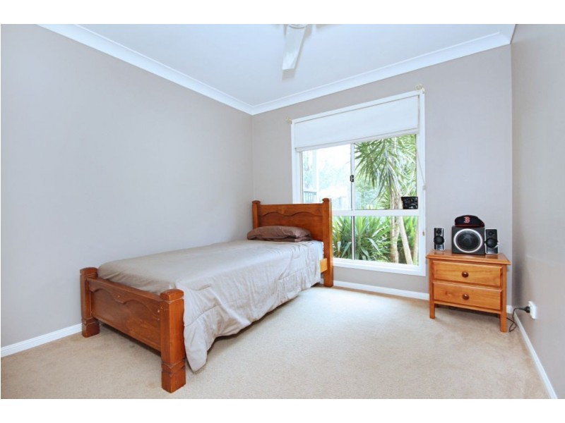 25 Lomatia Court, Bonogin QLD 4213