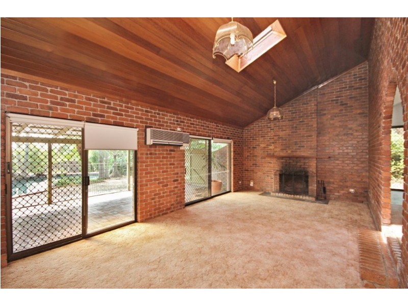 69A Bonogin Road, Mudgeeraba QLD 4213