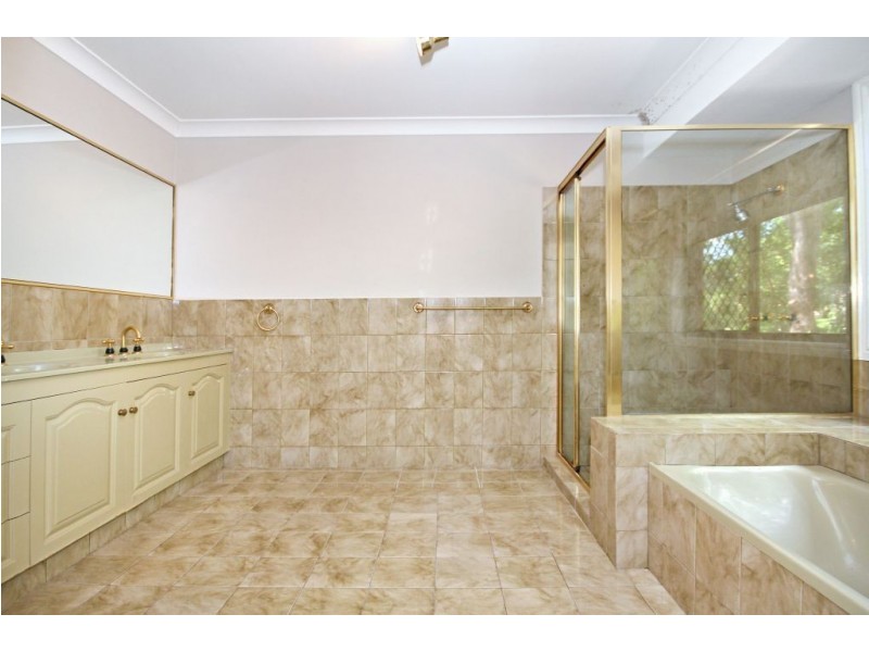 69A Bonogin Road, Mudgeeraba QLD 4213