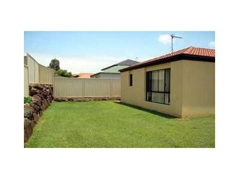 95 Christina Ryan Way, Arundel QLD 4214