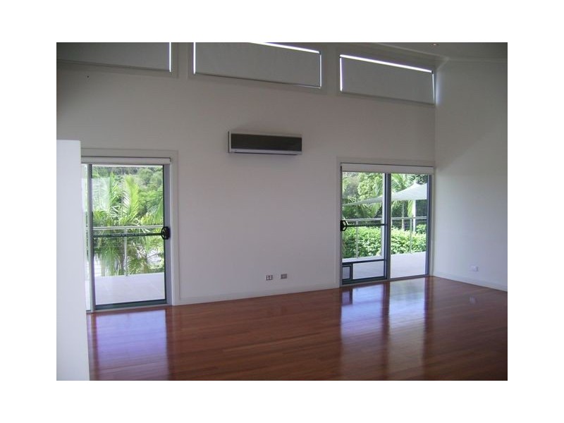70 Clover Hill Drive, Mudgeeraba QLD 4213